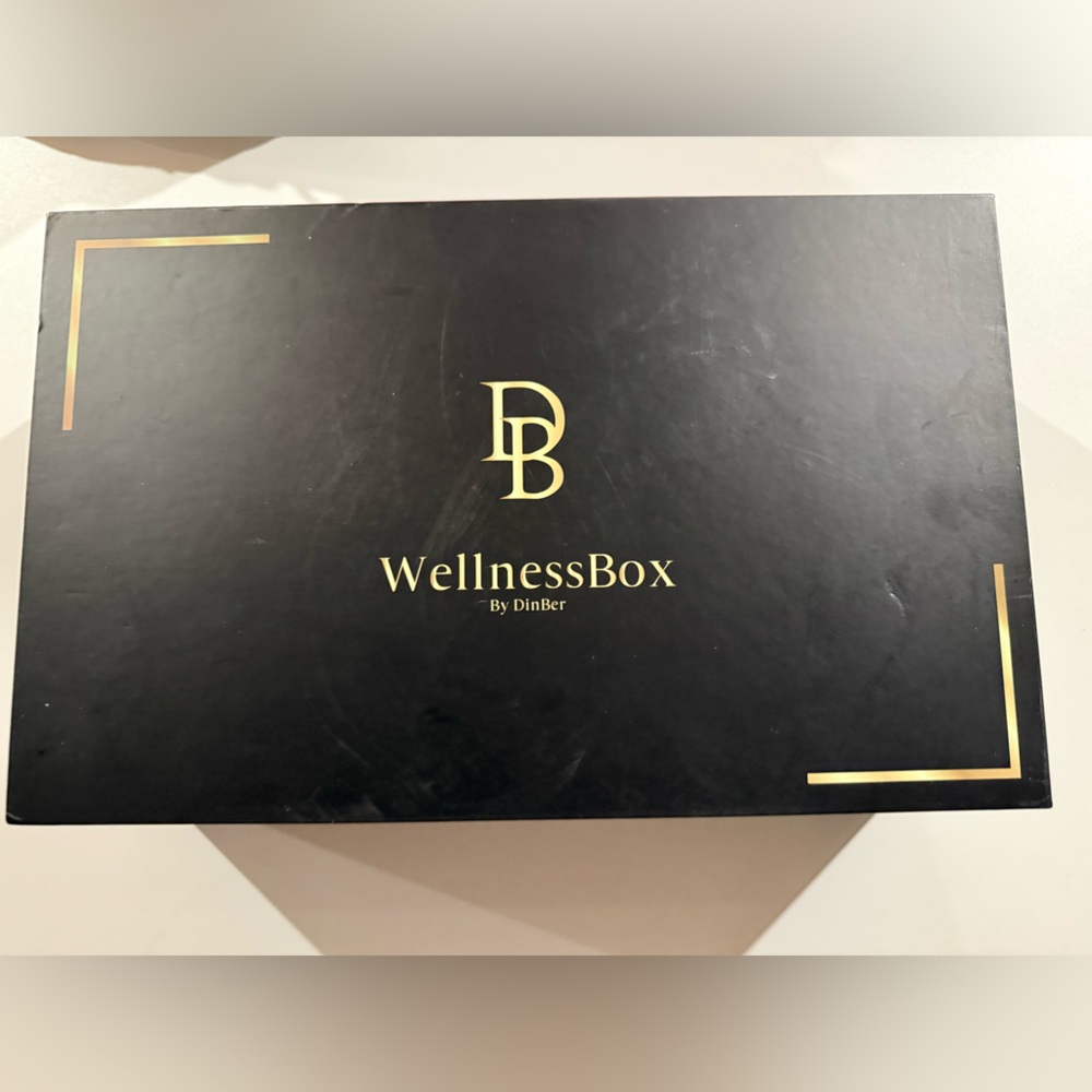 DINBER 12-PIECE LUXURY SPA GIFT SET Wellness Gift Set Women Pampered Beauty